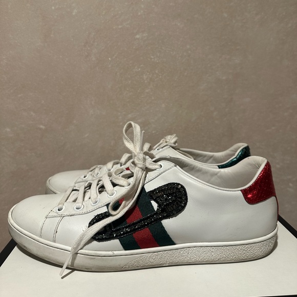 Gucci Sneakers - Picture 3 of 4